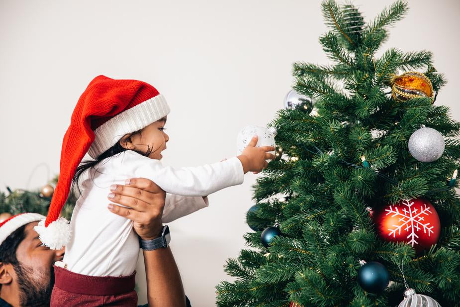 Psychologists Confirm: Decorating for Christmas Earlier May Make You Happier