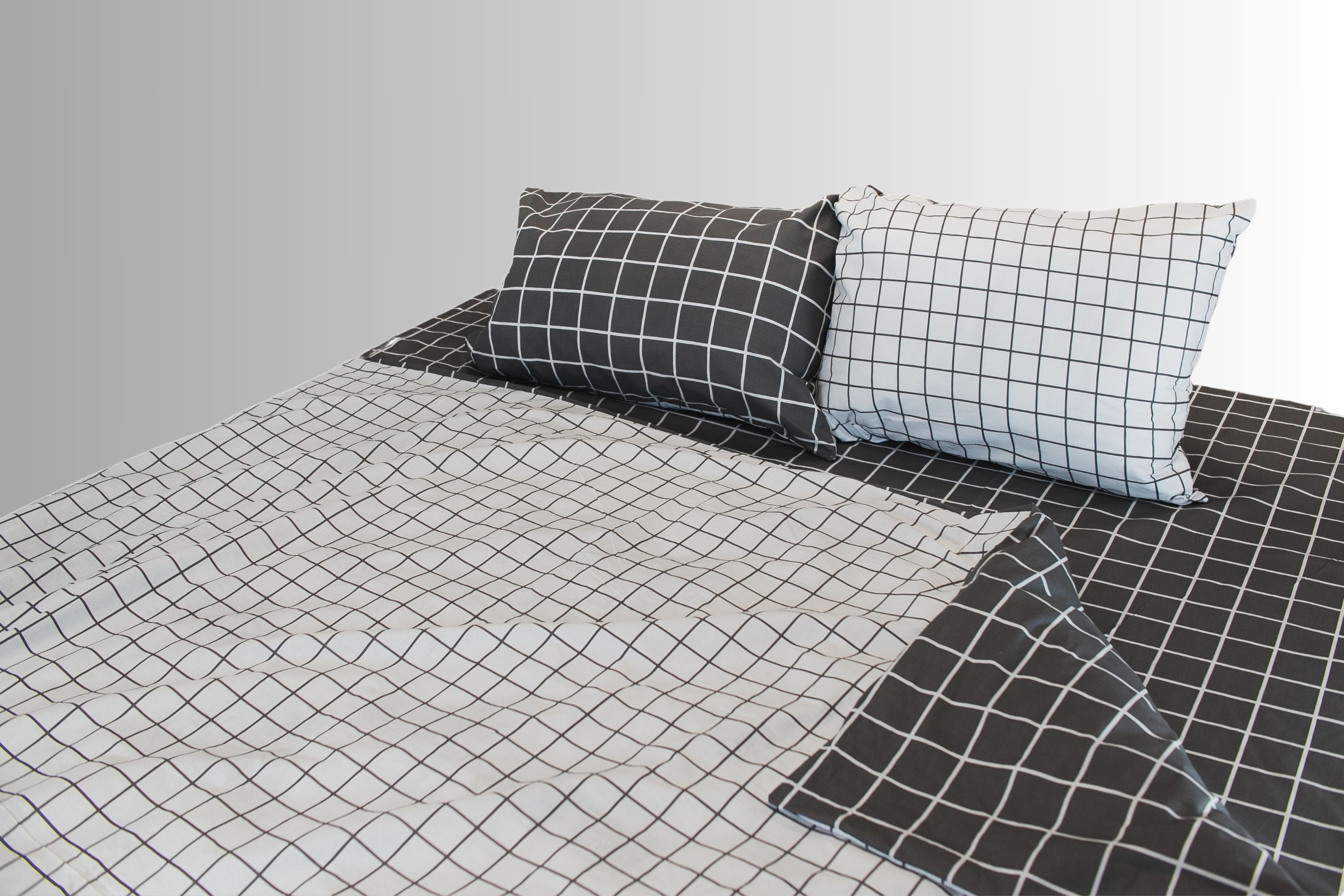 Black and White Squares